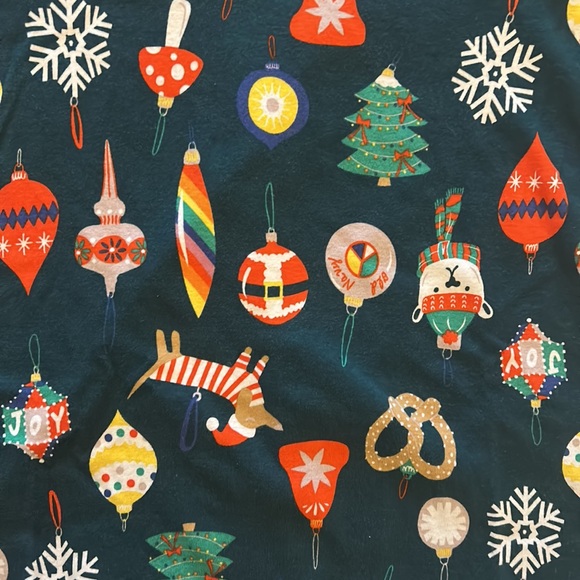 Old Navy Christmas Pajama Top Size Large - Picture 3 of 5